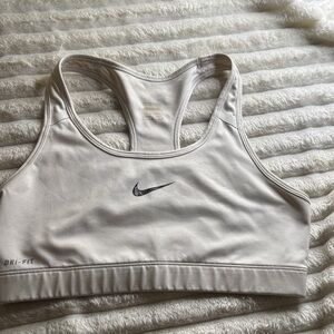 Nike Women's Sports Bra - white